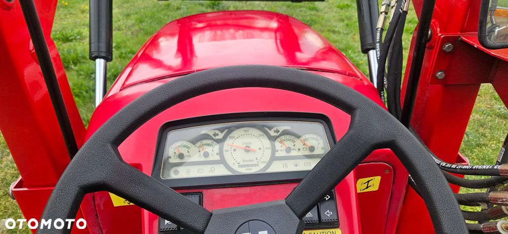 Mahindra 254  (4WD) - 5