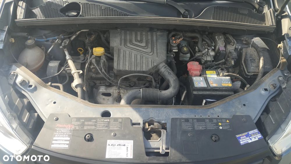 Dacia Dokker 1.6 Laureate - 17