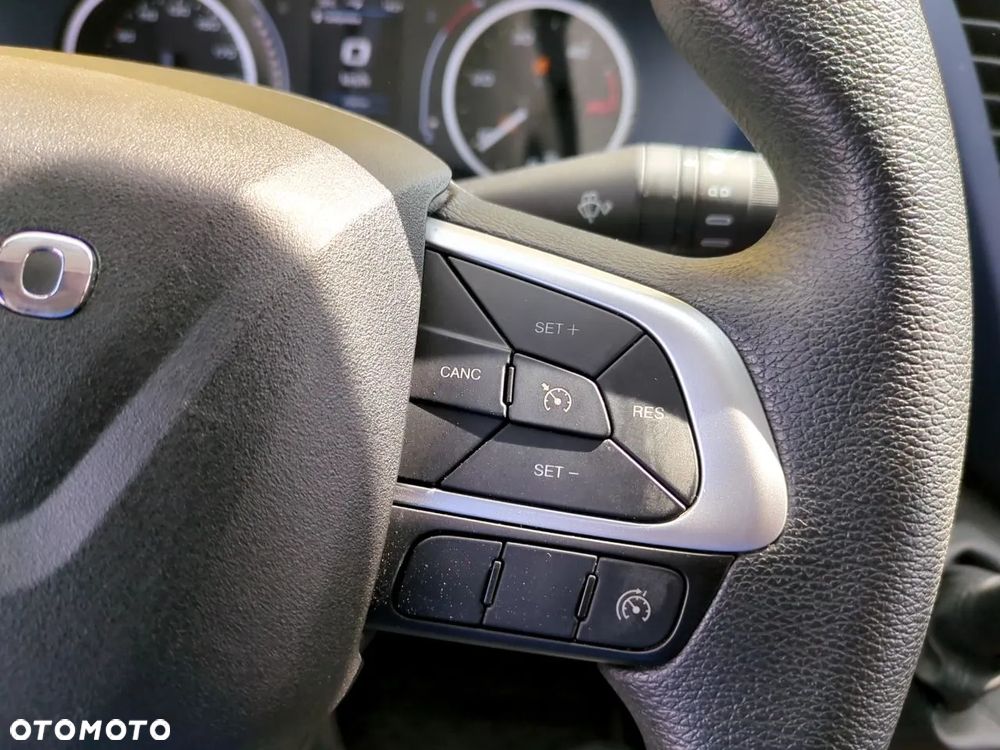 Iveco DAILY CAISSE 7T2 - 12