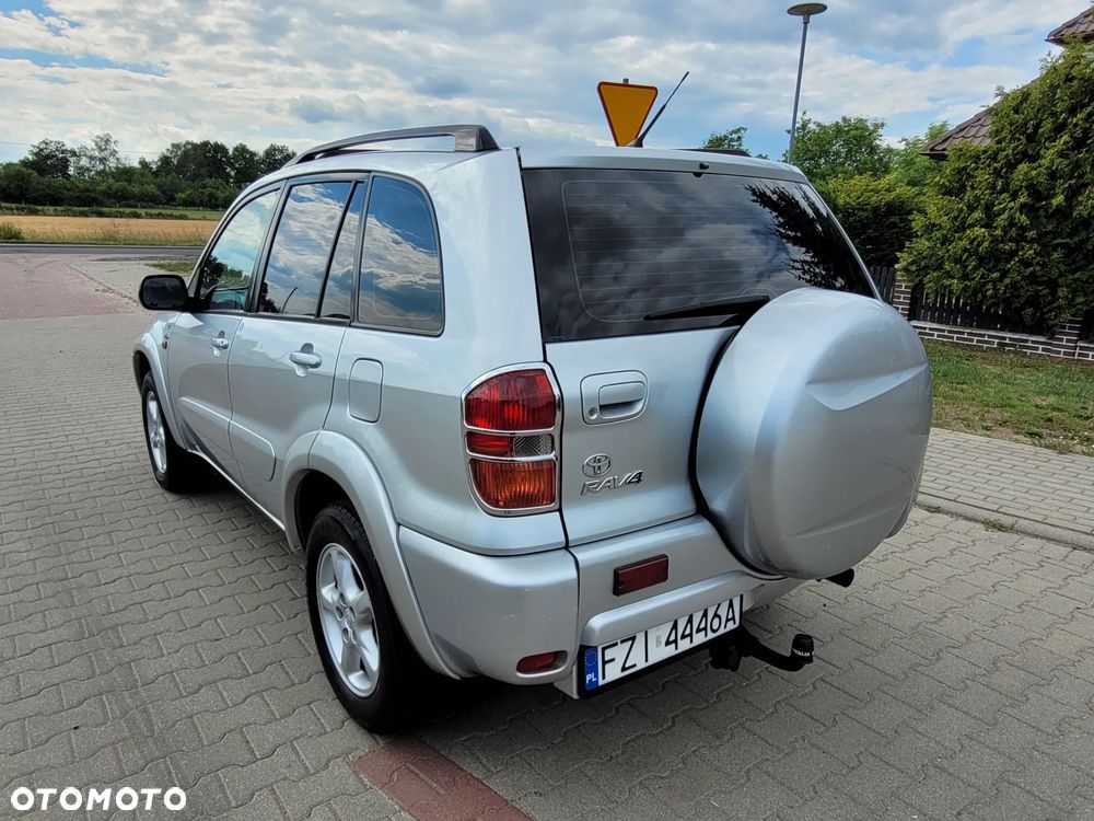Toyota RAV4 - 7