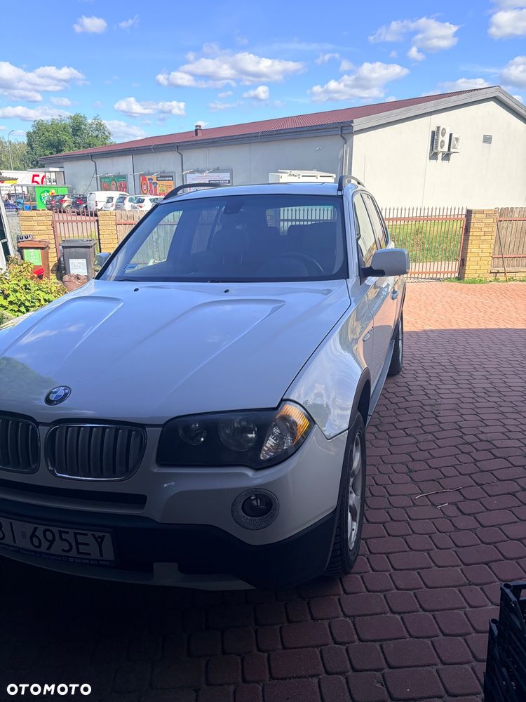 BMW X3 3.0si - 1
