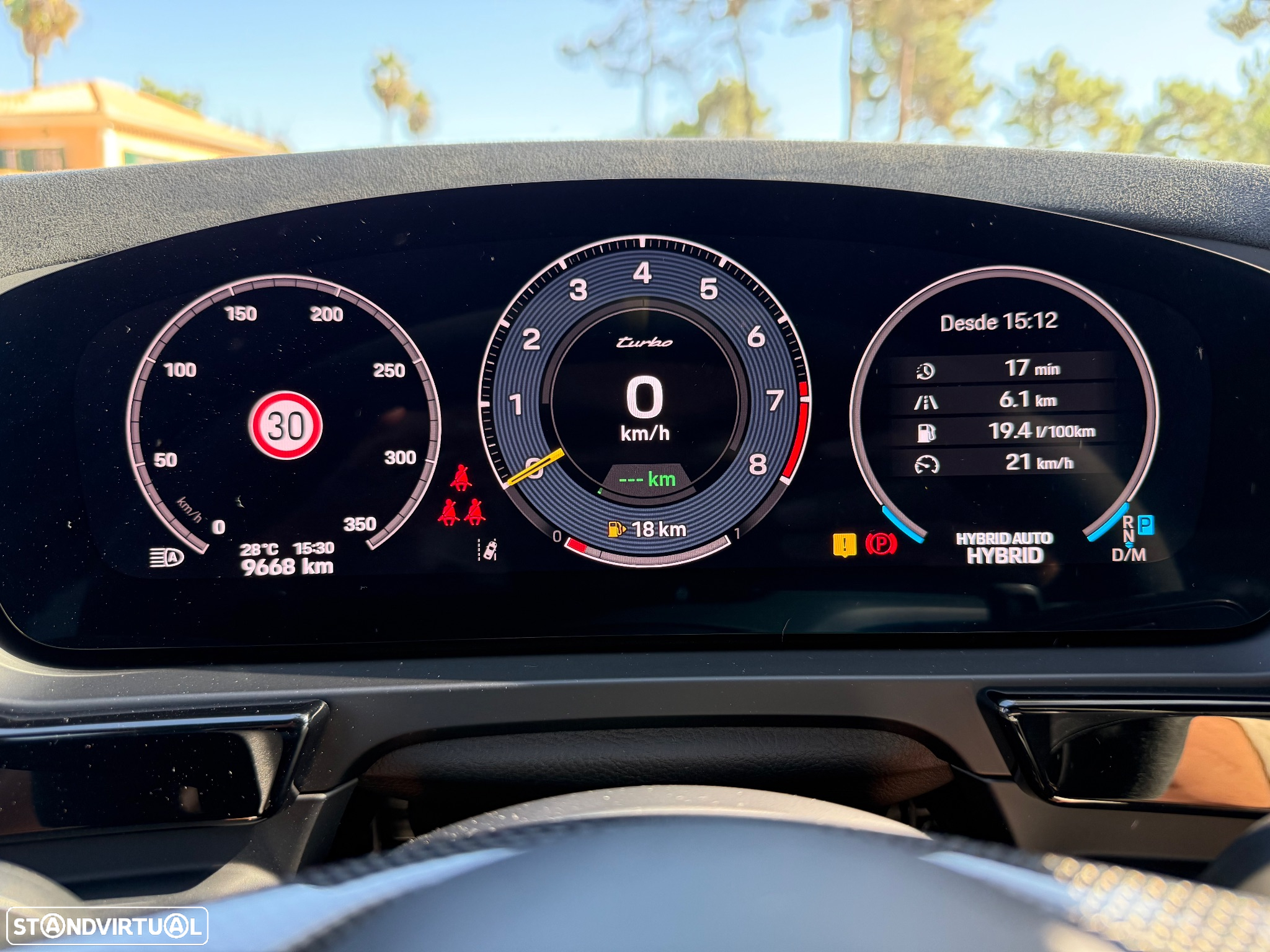 Porsche Cayenne Coupé Turbo E-Hybrid Pacote GT - 17