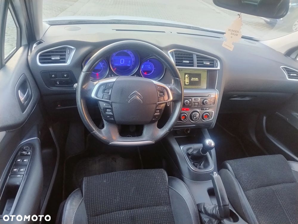 Citroën C4 HDi 90 Business Class - 12