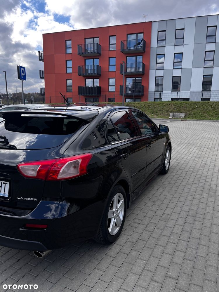 Mitsubishi Lancer 1.8 Intense - 1