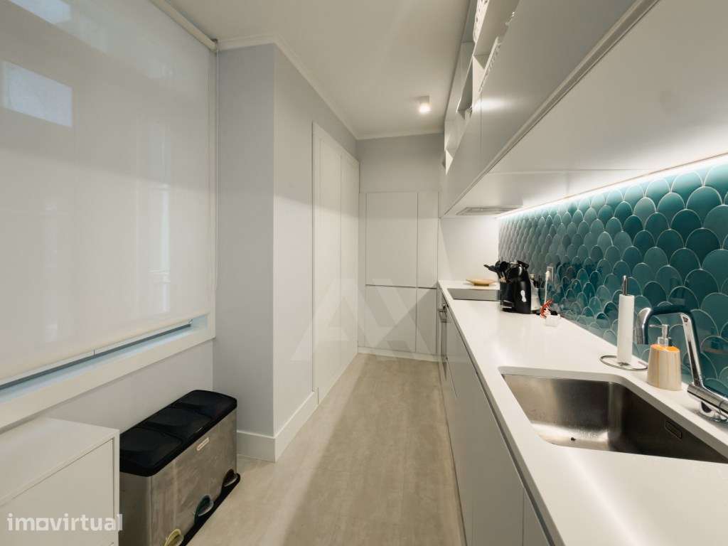 Apartamento T2 Totalmente Renovado e Mobilado em Lisboa - Grande imagem: 4/35