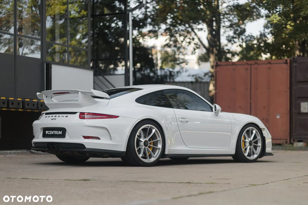 Porsche 911 GT3 - 16