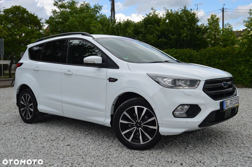 Ford Kuga 1.5 EcoBoost 2x4 ST-Line - 15