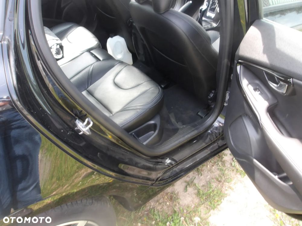 Volvo V40 D2 Summum - 14