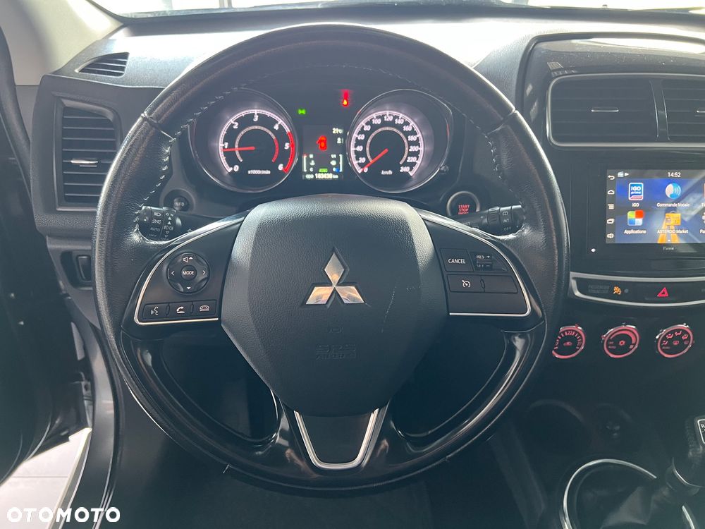 Mitsubishi ASX - 17