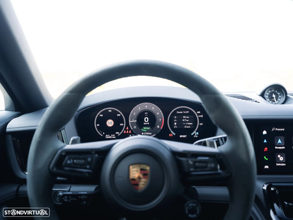 Porsche Panamera 4 E-Hybrid - 22