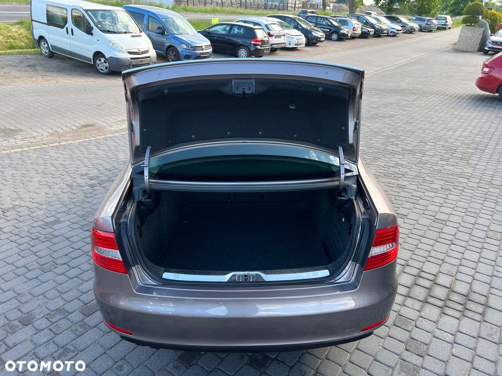Skoda Superb 1.6 TDI Active Greenline - 22