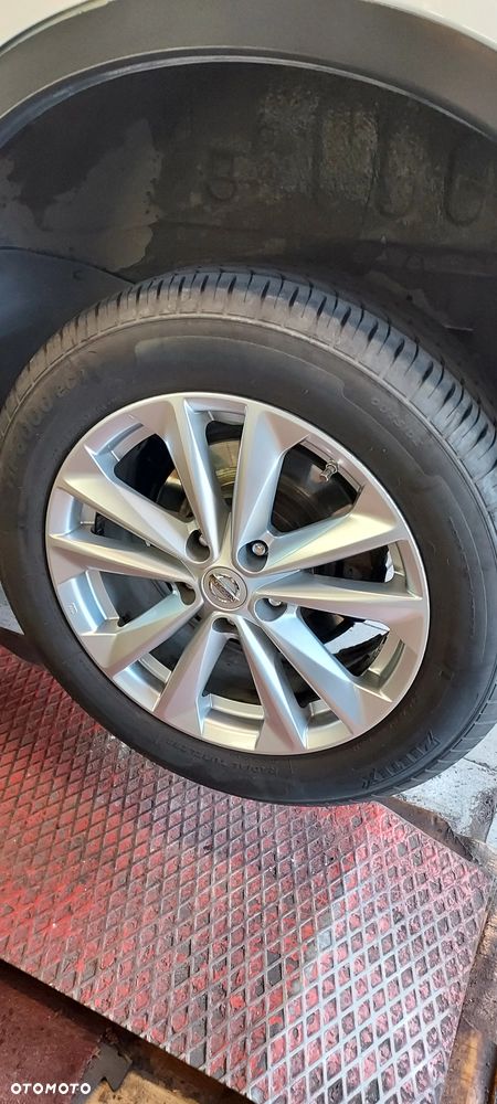 Nissan Qashqai 1.6 Visia - 3