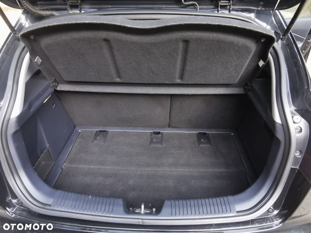 Kia Rio - 24