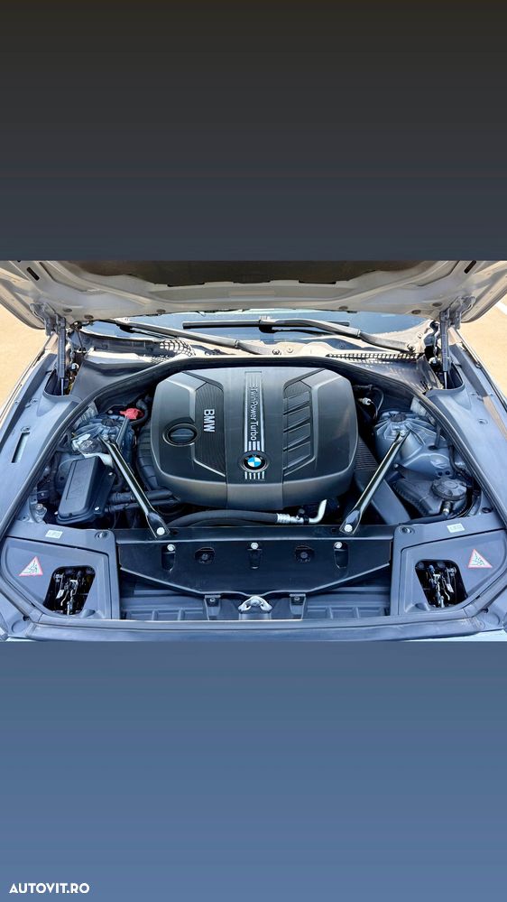 BMW Seria 5 525d xDrive Touring - 8