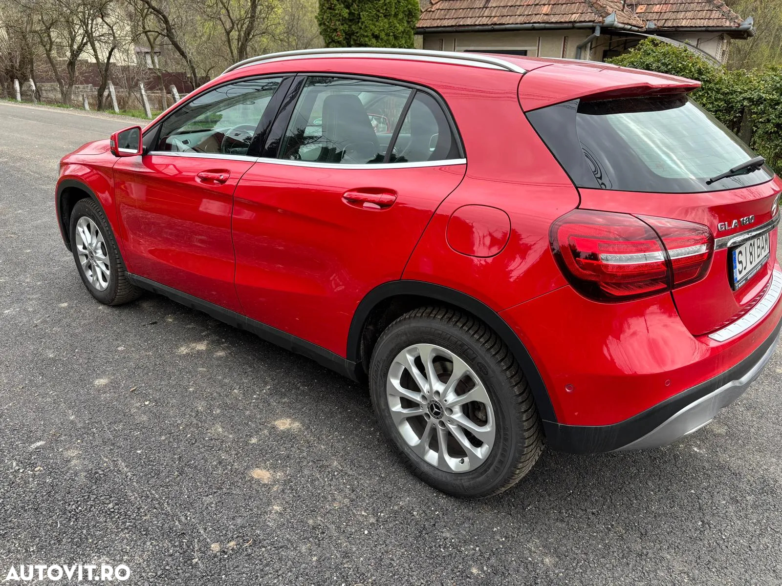 Mercedes-Benz GLA - 4