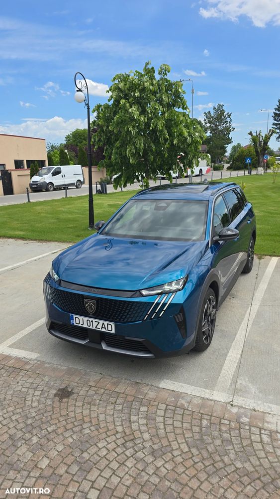 Peugeot 5008 1.2L Hybrid 145 e-DCS6 GT - 1