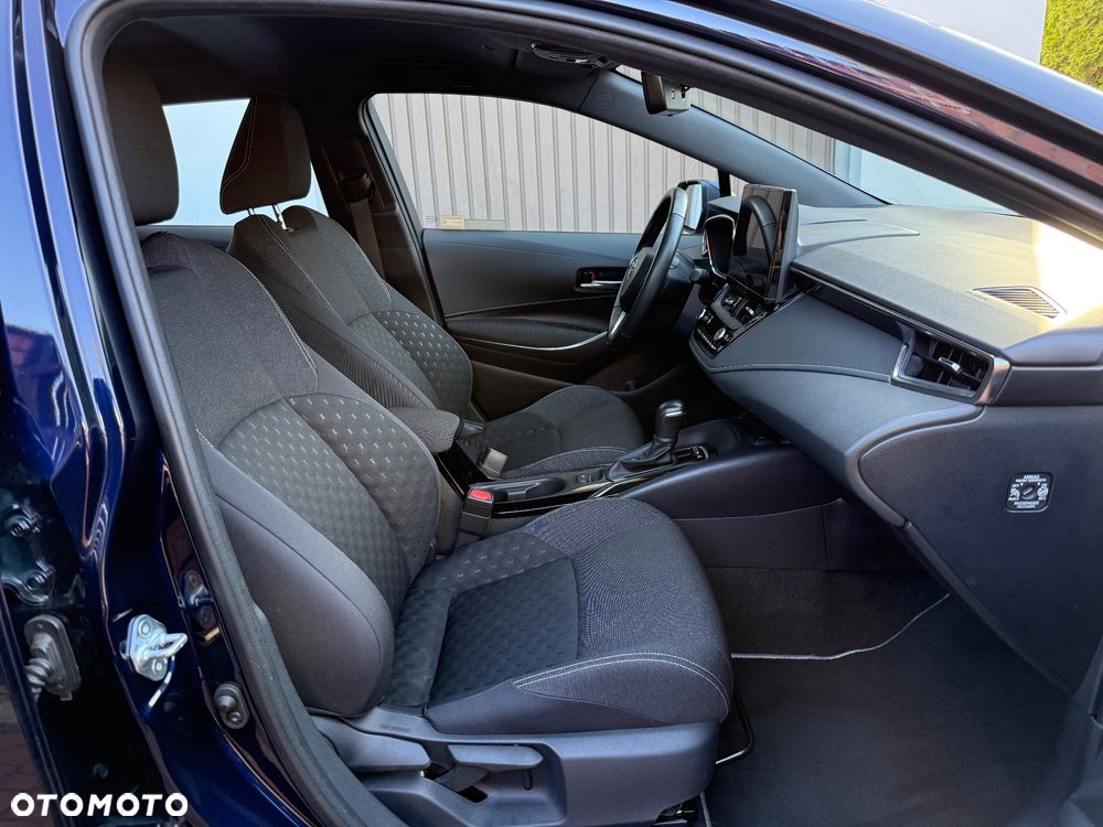 Toyota Corolla - 11