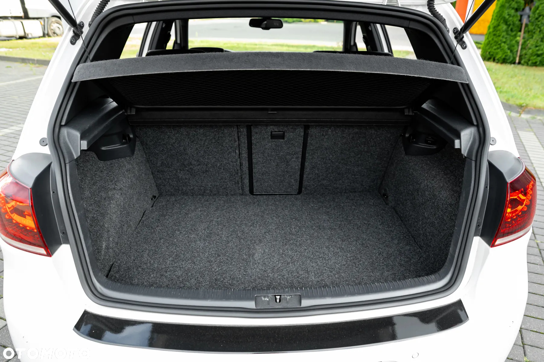 Volkswagen Golf VI 2.0 TSI 4Mot R DSG - 37