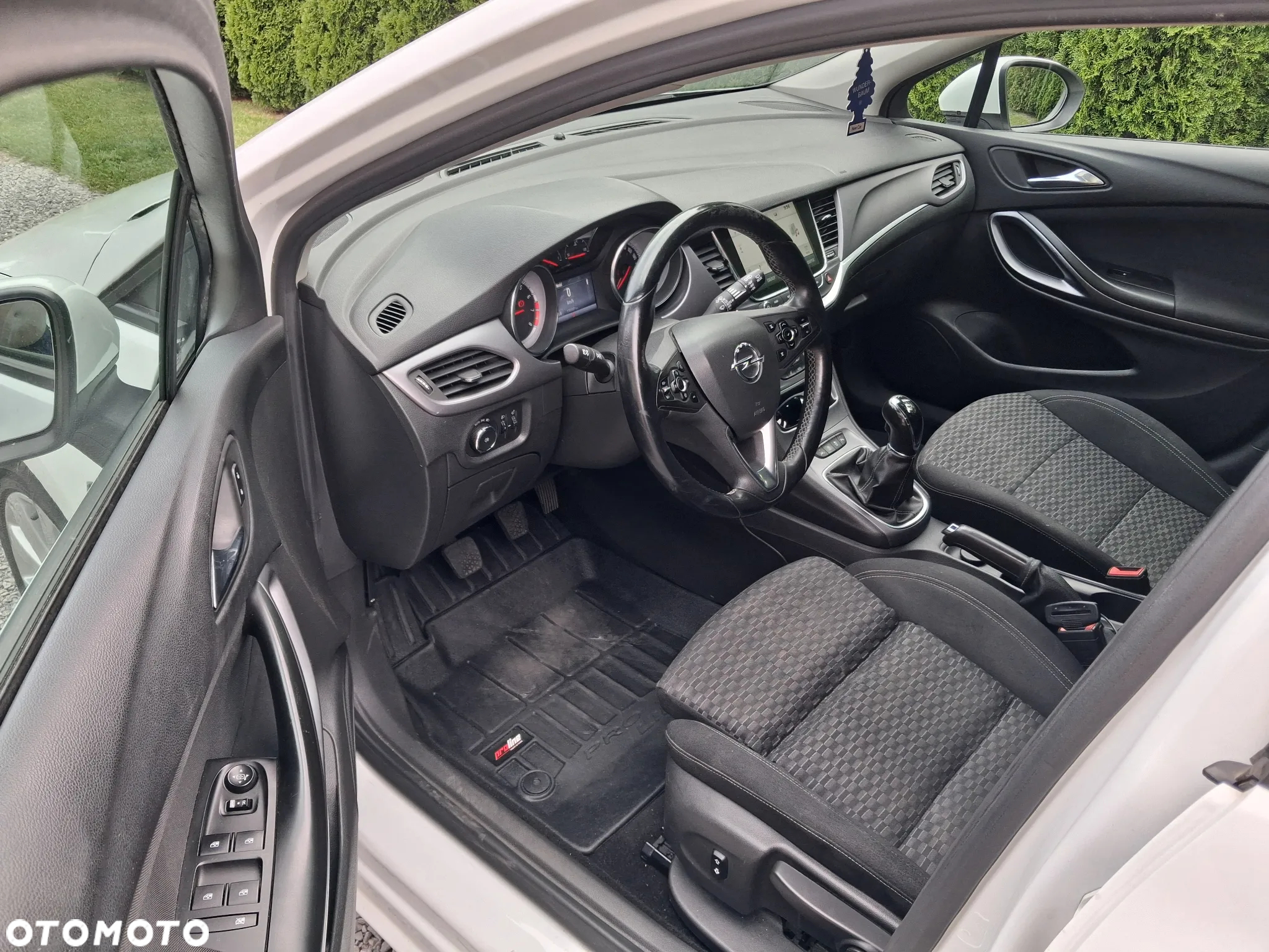 Opel Astra V 1.4 T Dynamic - 6
