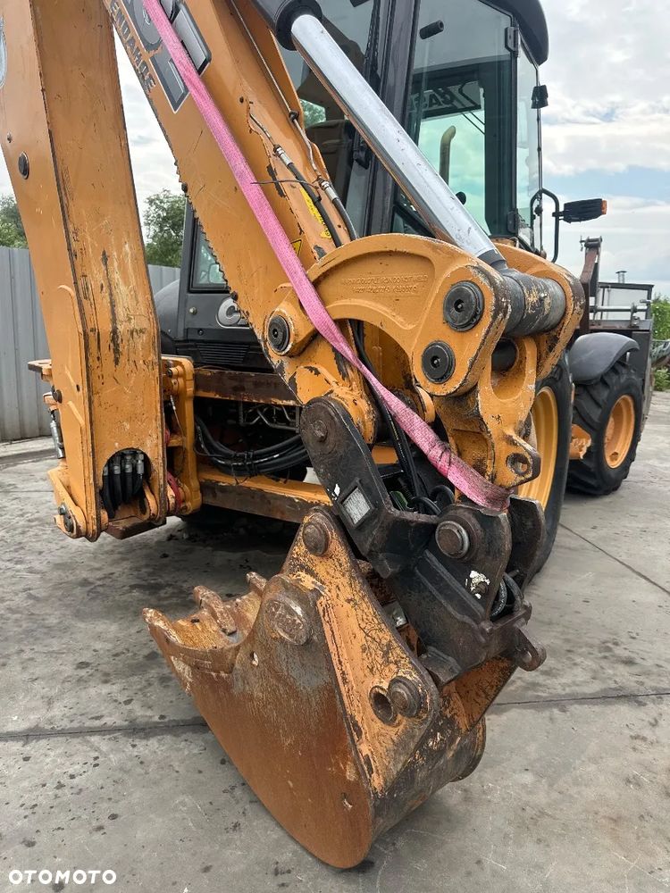 Case 590ST - 10