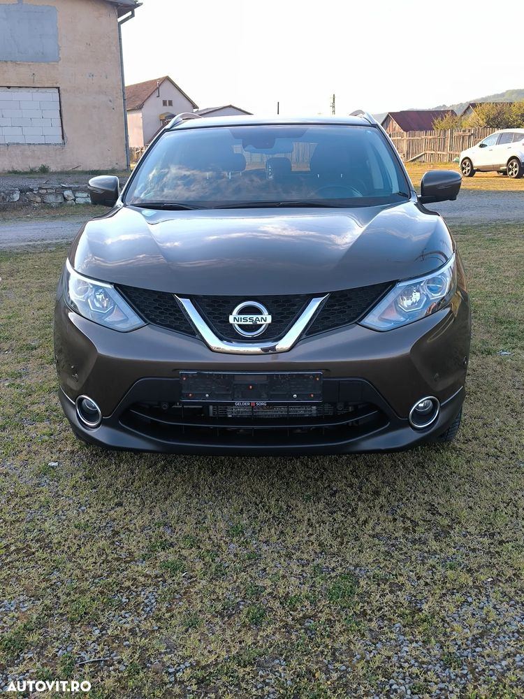 Nissan Qashqai 1.6 DCI Xtronic TEKNA - 2