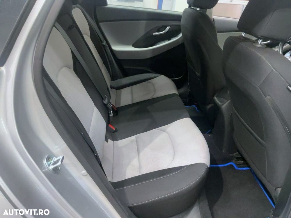 Hyundai i30 1.6 CRDI DCT Trend - 7