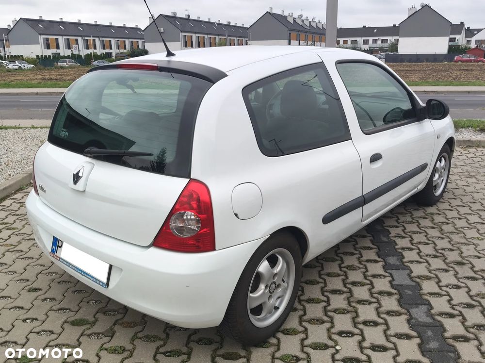 Renault Clio 1.2 16V Expression - 30