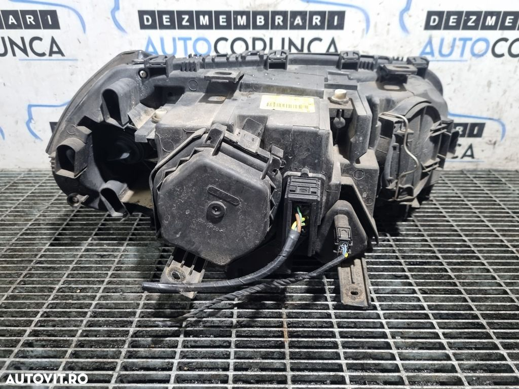 Far Stanga BMW X3 E83 2006 - 2010 SUV 5 Usi (1252) Fara xenon - 2