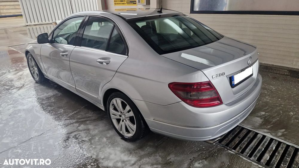 Mercedes-Benz C 200 CDI - 8