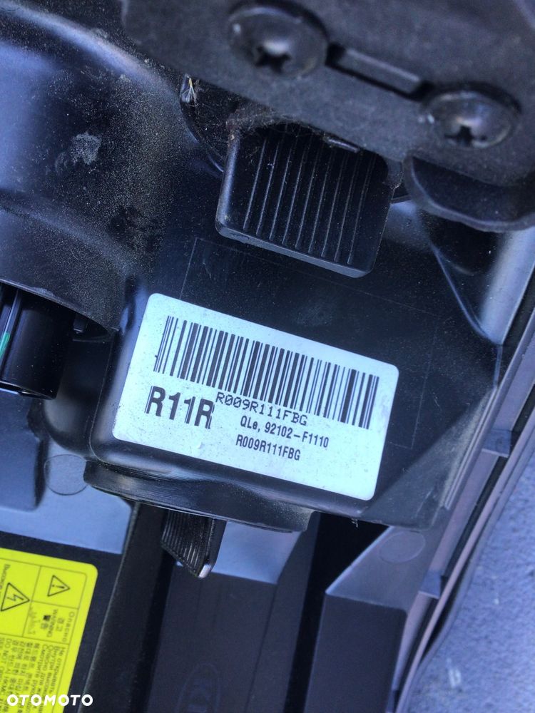 Lampa przednia Kia Sportage lV 4 Xenon - 5