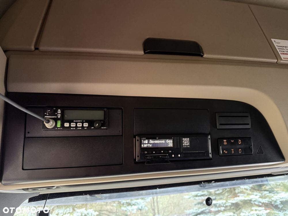 Mercedes-Benz ACTROS - 14