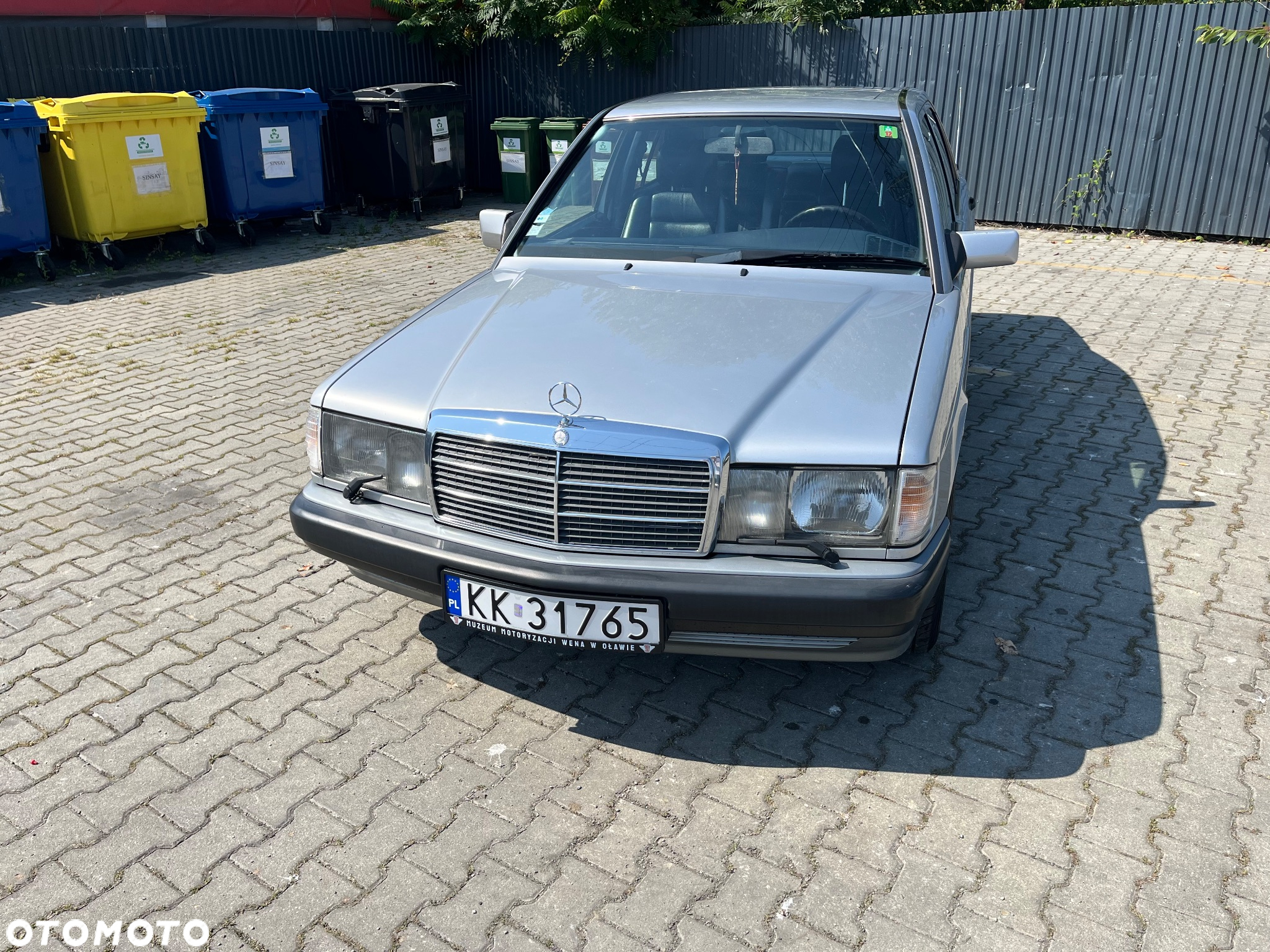 Mercedes-Benz W201 (190) - 4