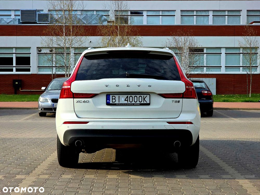 Volvo XC 60 T8 AWD Plug-In Hybrid Momentum - 5