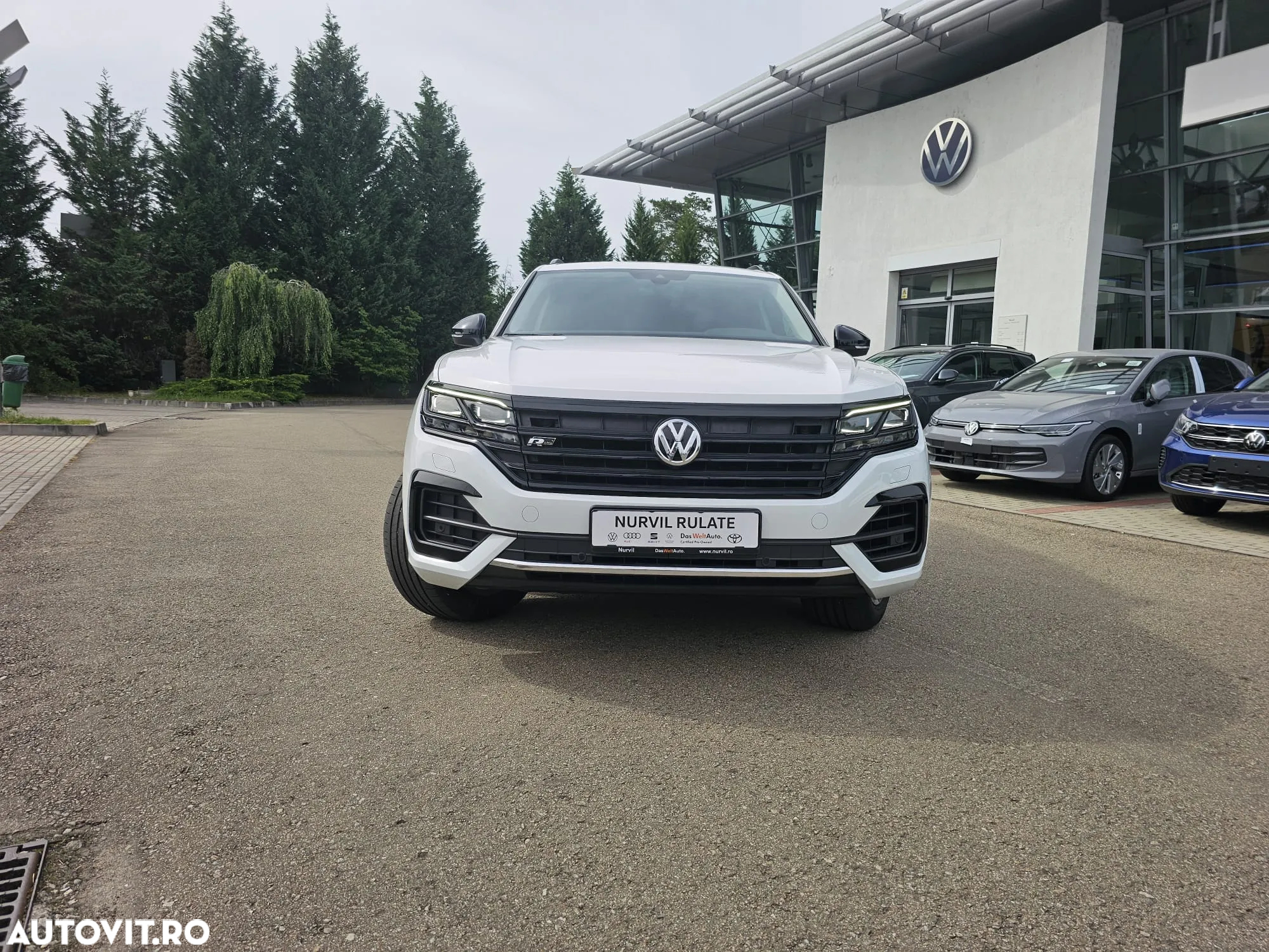 Volkswagen Touareg - 2