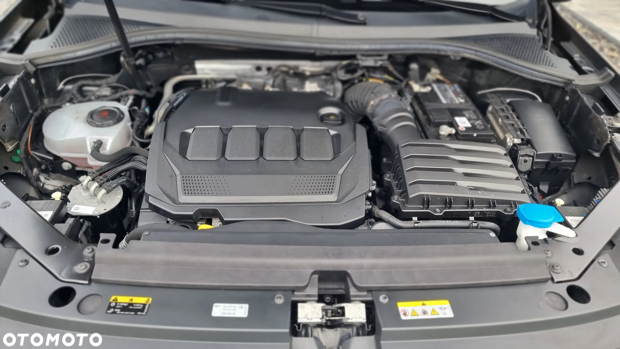 Volkswagen Tiguan 2.0 TDI SCR 4MOTION DSG Elegance - 28