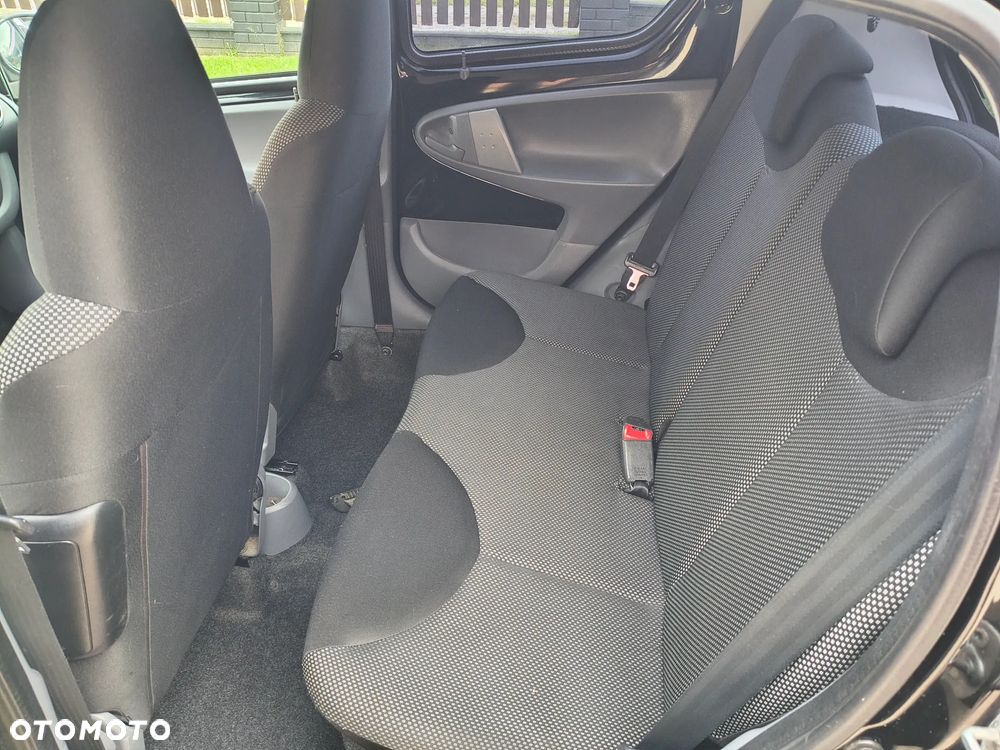 Toyota Aygo - 11
