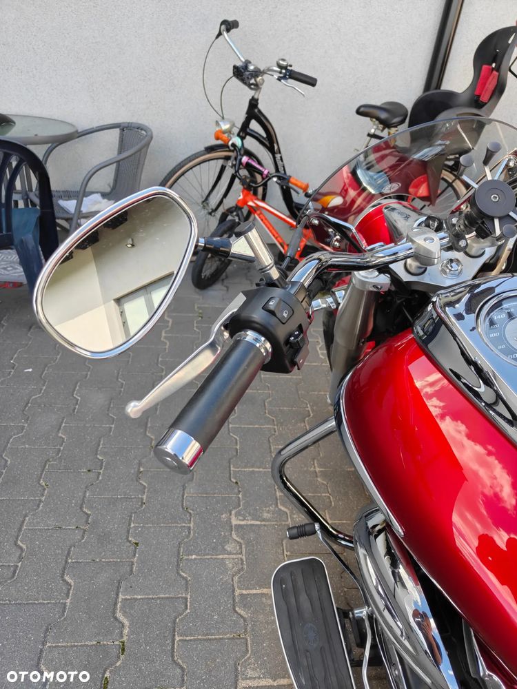Yamaha XVS - 6