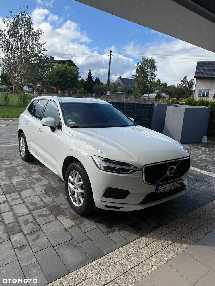Volvo XC 60 T4 Momentum - 3