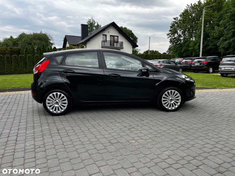 Ford Fiesta 1.6 TDCi DPF Titanium - 2
