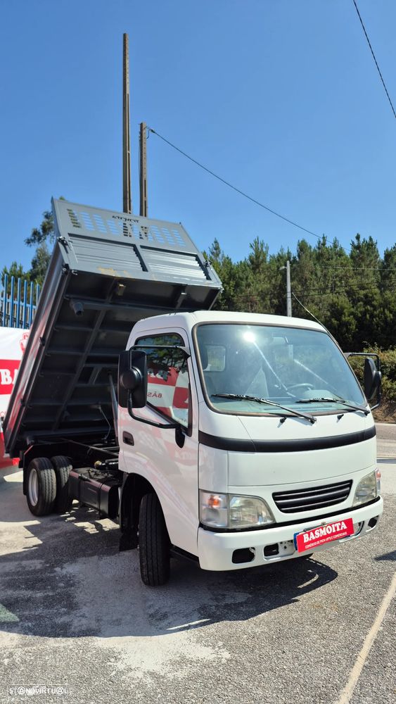 Toyota Dyna M - 3