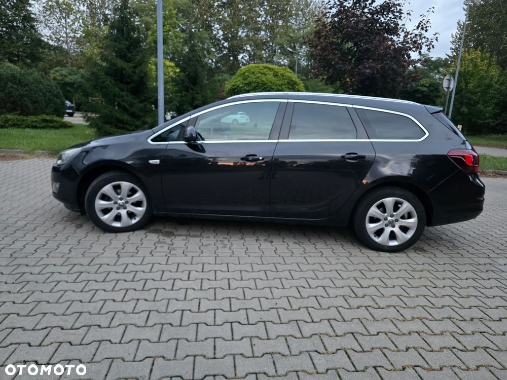 Opel Astra 1.4 T Cosmo - 25