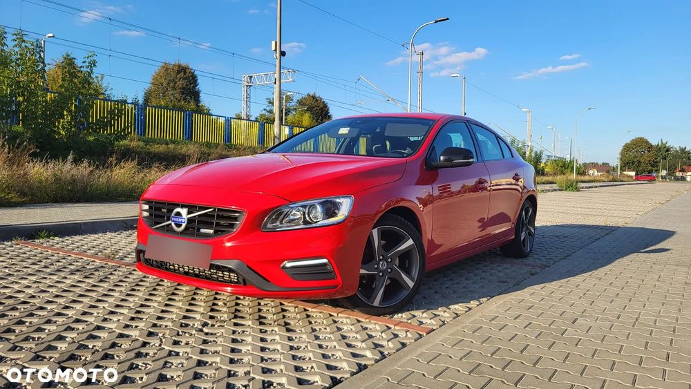 Volvo S60 D4 Drive-E R-Design Momentum - 1