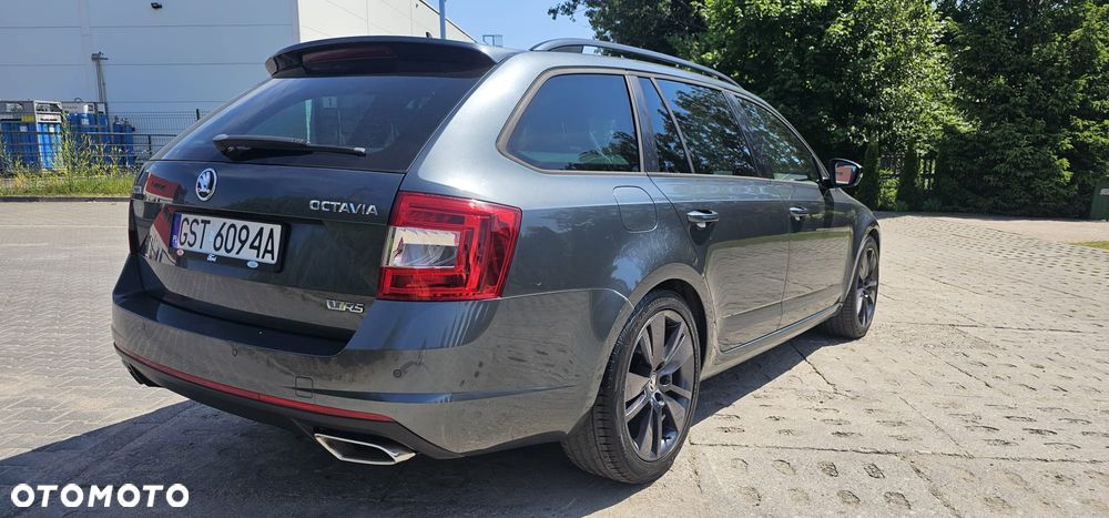 Skoda Octavia 2.0 TDI RS DSG - 8