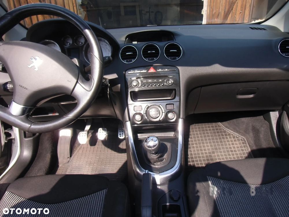 Peugeot 308 1.6 Premium - 6