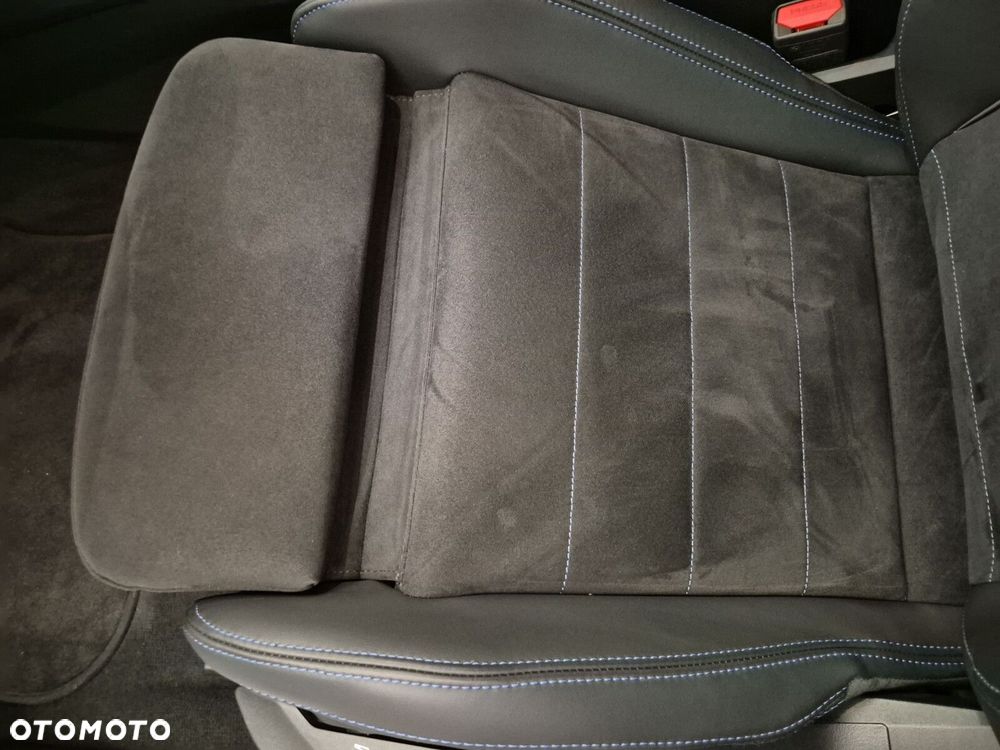 BMW Seria 2 220d mHEV M Sport - 14