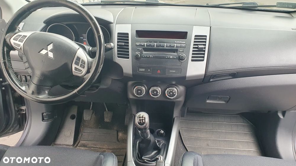 Mitsubishi Outlander 2.0 Intense + 2WD EU5 - 10