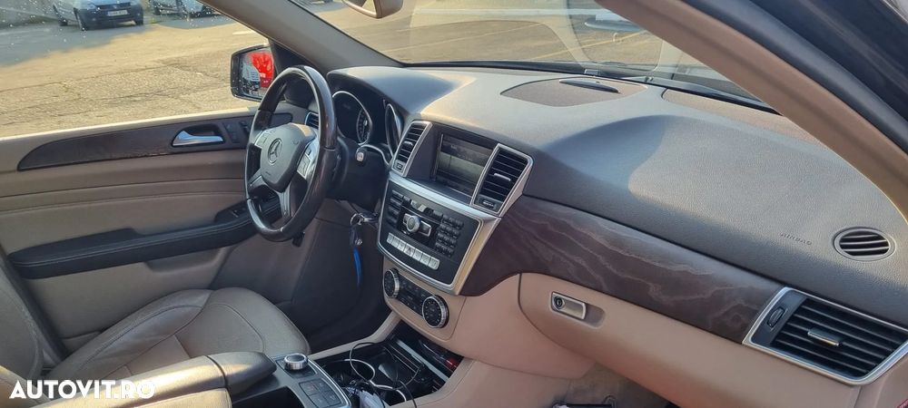 Mercedes-Benz ML 350 BlueTec 4MATIC Aut - 14
