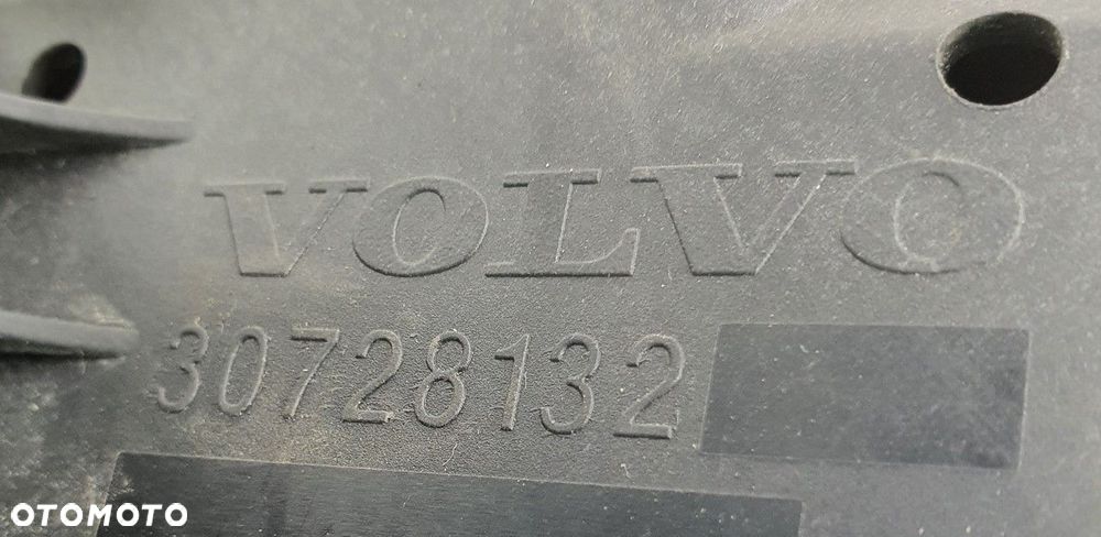 SKRZYNKA BEZPIECZNIKÓW VOLVO V70 II S60 30728132 - 3