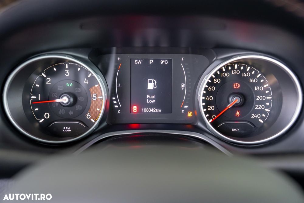 Jeep Compass 2.0 MultiJet Active Drive Automatik Longitude - 17
