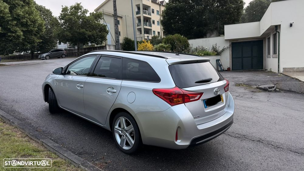 Toyota Auris Touring Sports 1.4 D-4D Comfort+Pack Sport - 3